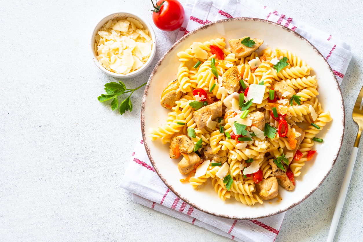Pasta salad on lettuce recipe - Essex Wellbeing ServiceEssex Wellbeing Service
